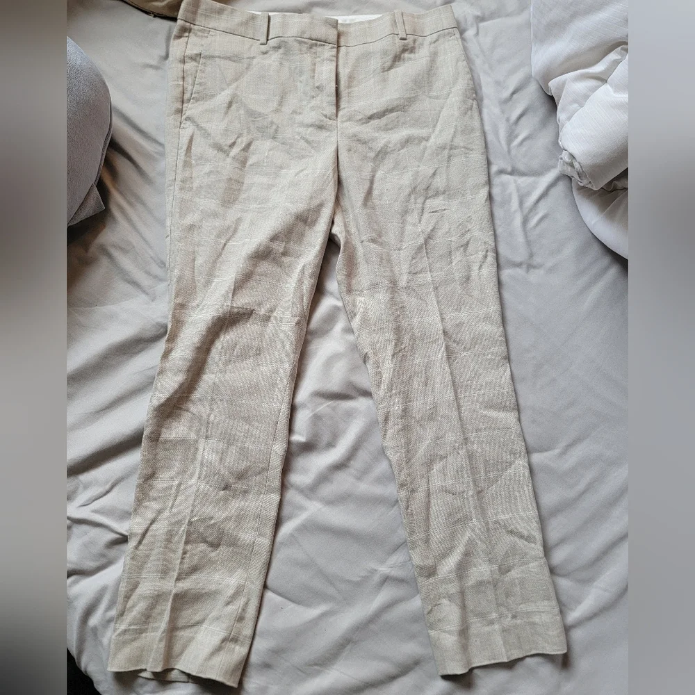 Ann Taylor Women's Beige Suit Set - Picture 4 of 4